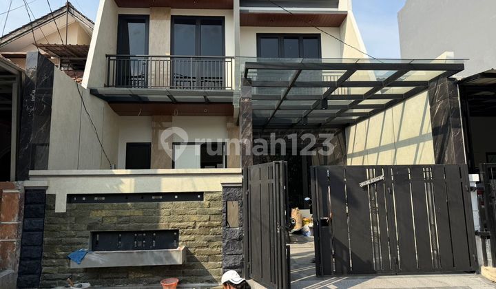 Rumah Baru.di Cluster Edelweiss Bulevar Hijau. Harapan Indah.bekasi