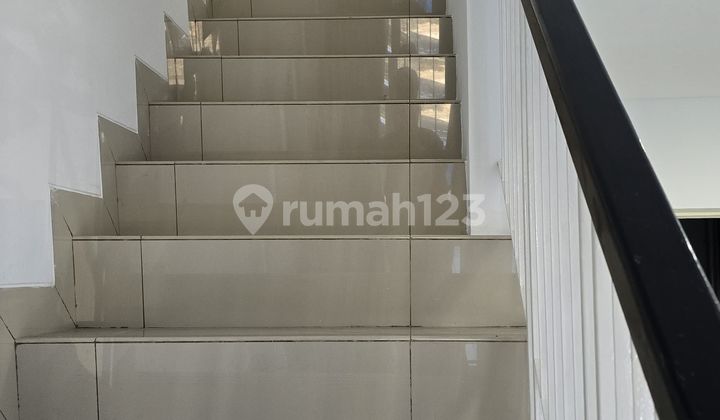 Dijual Rumah Siap Huni 2 Lantai Residence One BSD Dijual Rumah Siap Huni 2 Lantai Residence One BSD