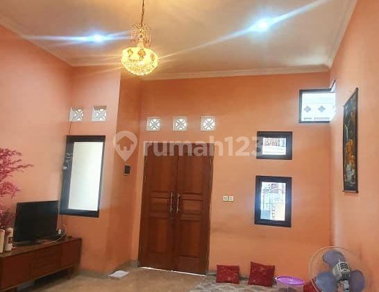 Dijual Rumah Full Renovasi Bata Merah di Griya Loka BSD  2