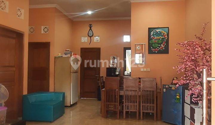 Dijual Rumah Full Renovasi Bata Merah di Griya Loka BSD 