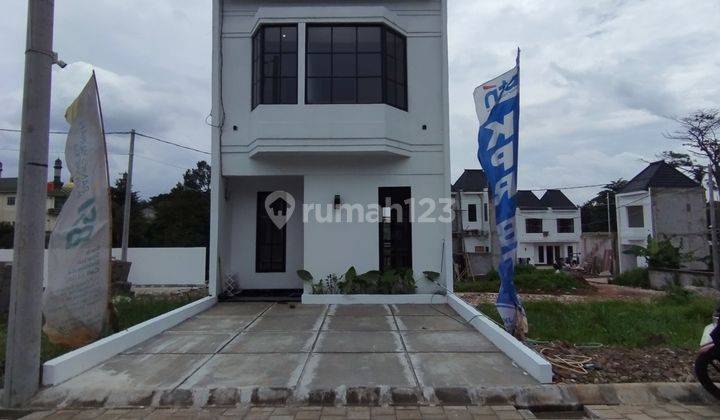 Rumah 2 Lantai Bergaya Amerika Klasik Di Cinangka, Depok 1