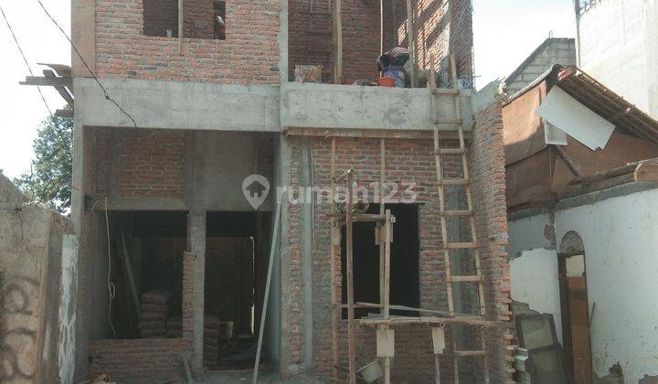 Rumah Cantik 2 Lantai Di Munjul Jakarta Timur  2