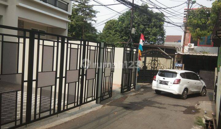 Rumah Murah 2 Lantai Siap Huni Di Cilangkap Jakarta Timur  2