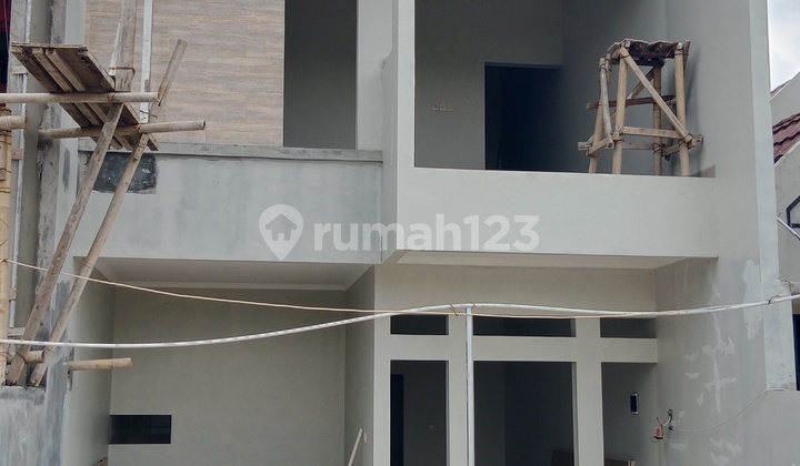 Beautiful Jos House Within a Cluster on Jln Cilangkap Baru 2