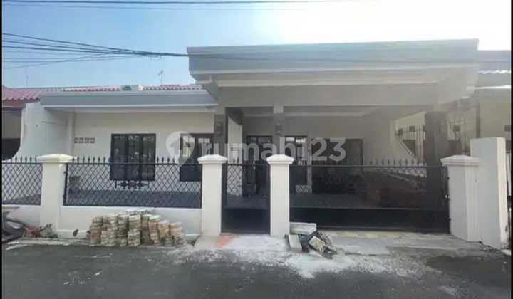 Jual Rumah Baru Putih Mulus Bebas Banjir Di Jatiwaringin