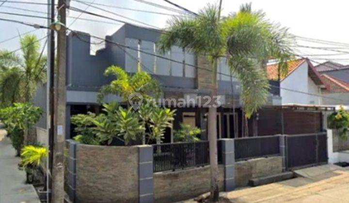 Rumah Hook 2 Lantai Nyaman di Komplek Bintara Jaya - pondok kopi 1