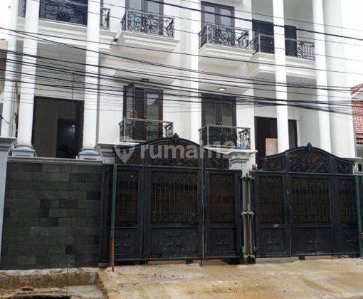 Rumah NEW MEWAH MURAH 1 unit lagi di Cempaka Putih Jakarta pusat 1