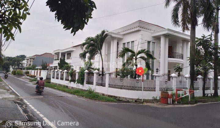 rumah mewah menawan elegan di komplek kavling AL duren sawit  1