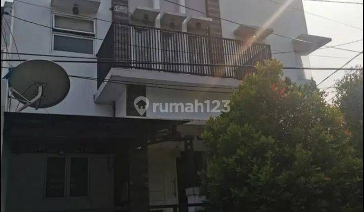 Rumah minimalis keren 3lantai di griya bintara indah- pondok kopi 1