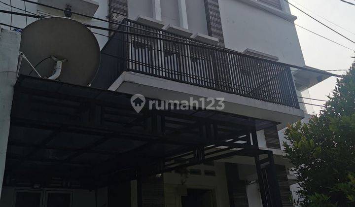 Rumah minimalis keren 3lantai di griya bintara indah- pondok kopi 2