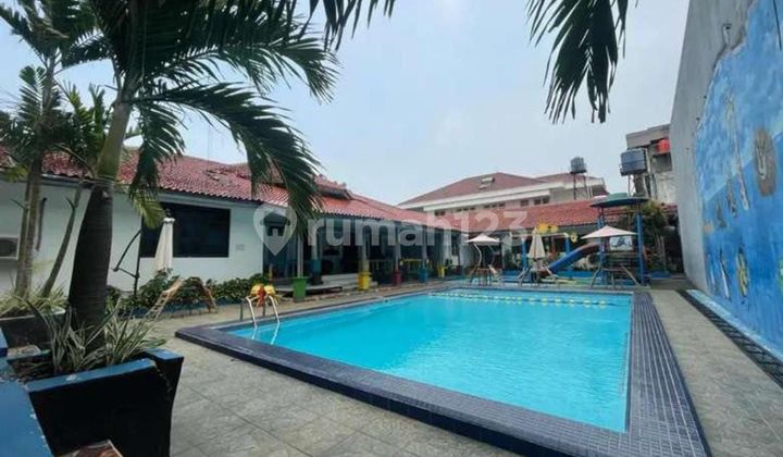 rumah mewah + kolam renang di Curug, pondok kelapa