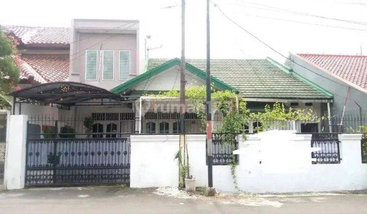 rumah cantik harga bikin berdebar di komplek PTB duren sawit 1