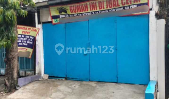 Rumah Pinggir Jalan, bisa Tuk Usaha &Kantor Bonus Kos di Johar Baru