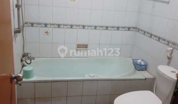 Rumah 2 Lantai Pinggir Jalan Di Duren Sawit 2