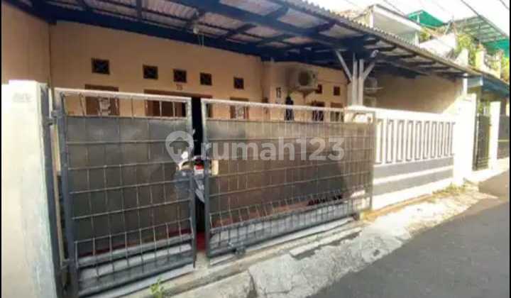 Rumah Ideal Apik Di Asem Baris, Tebet. Jakarta Selatan