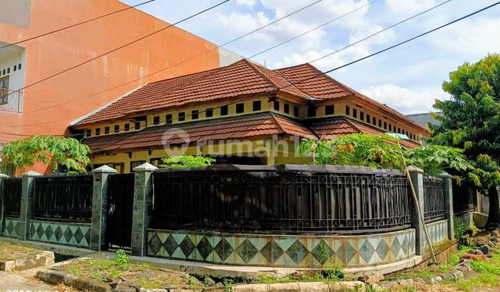 Rumah Murah Hook Di Griya Bintara Indah - Pondok Kopi