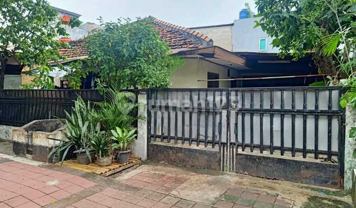Rumah Pinggir Jalan Siap Huni, Terawat Di Rawamangun