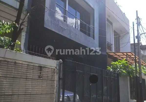Dijual Rumah Siap Huni Di Cipinang Elok 1