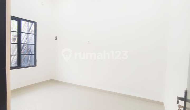 Rumah Hot Harga Spesial di Duta Harapan Regency, Bekasi Kota 2