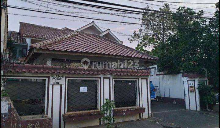 Rumah clasic nyaman dan artistik di pangkalan jati, jatiwaringin
 1