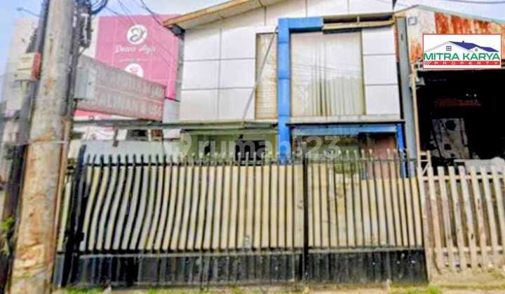 Muranh Warehouse in Pulo Gebang, Cakung