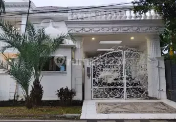 Rumah Istimewah Kolam Renang di Billymoon Pondok Kelapa, Duren Sawit 2