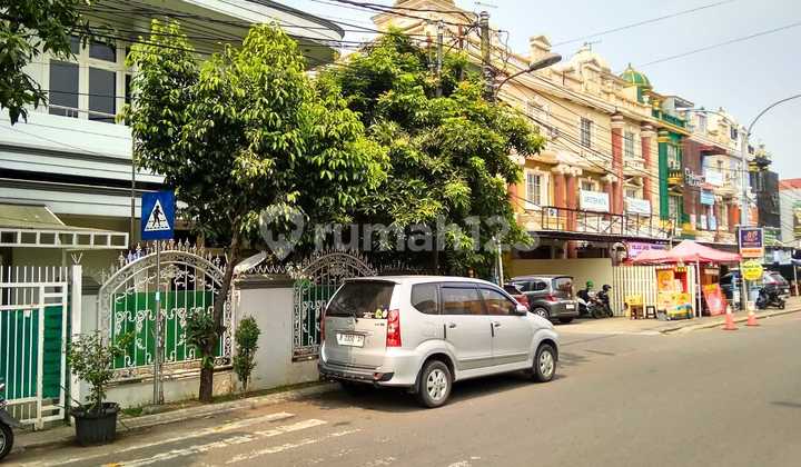 Rumah Mewah Komersial Area Pnggir Jalan Di Galaxy, Bekasi Selatan.