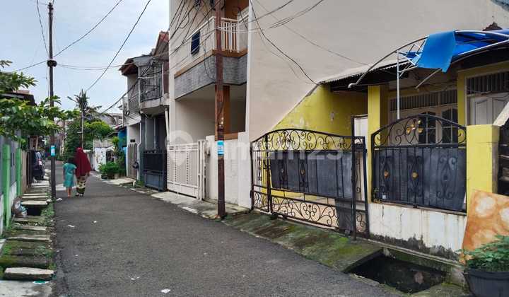 Rumah Murah Hitung Tanah di Komplek Abadi , Duren Sawit 2