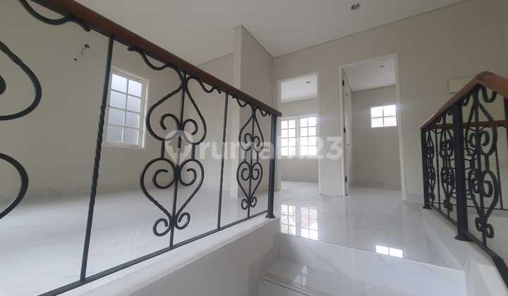 Minimalist House Very Beautiful In the Elite Housing of Cibubur 2