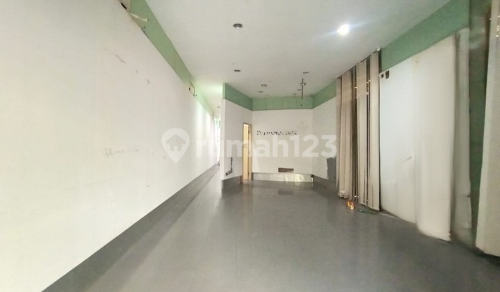 Rent Golden Palace Shopfront Facing HR Muhammad Main Road