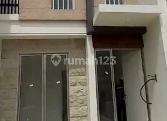 For Sale Greenland Garbera House, Menganti (Gresik)