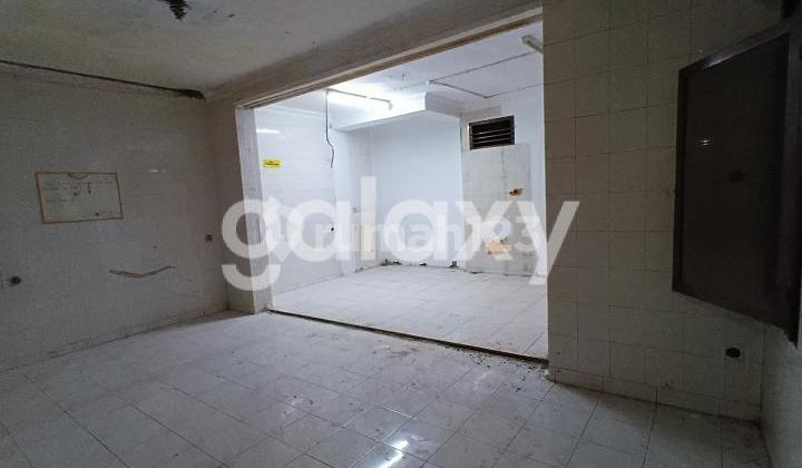 Kusuma Bangsa Strategic Business House for Rent, Ideal for Business. 2