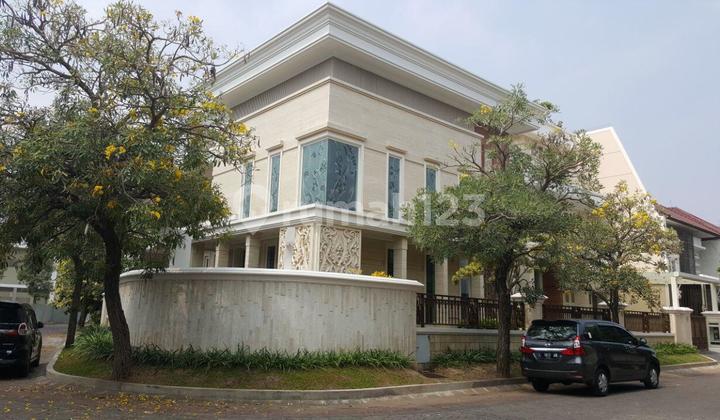 Luxury Home & Luxury in Kertajaya Indah Regency Near Galaxy Mall