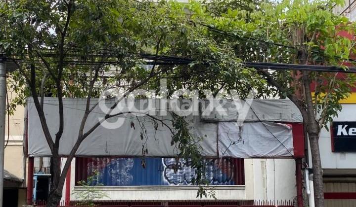 Raya Kertajaya Zero Street Strategic Business House 1