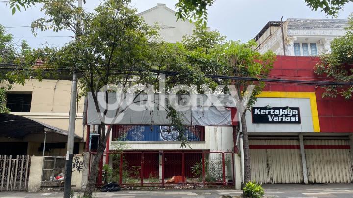 Raya Kertajaya Zero Street Strategic Business House 2