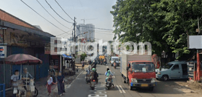 Rumah & Tanah di Kemanggisan 5 menit dari Kampus Binus Super strategis untuk usaha 2