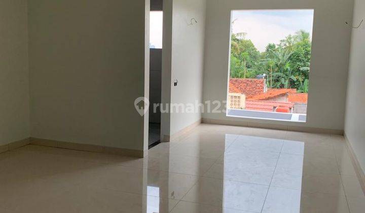 Rumah Baru SHM di Cluster Scarlet, Tangerang 11
