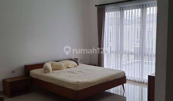 Rumah Hoek Sutera Leora Alam Sutera  9