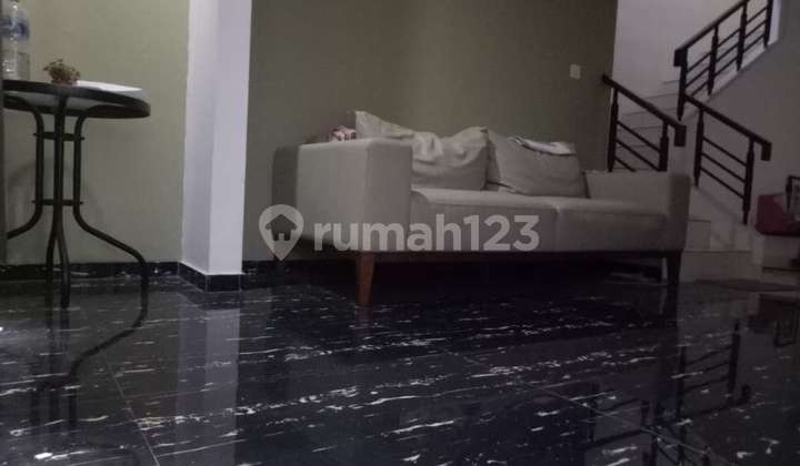 Rumah di Cluster Azalea Gading Serpong  2