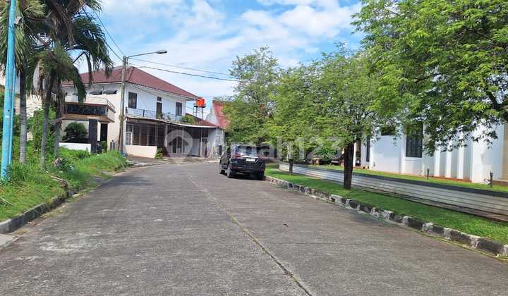 Rumah tua hitung tanah  dalam Cluster di Lippo Cikarang 2