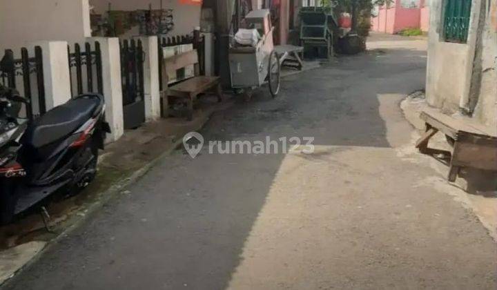 Rumah 2 Lantai Murah ,hitung Tanah Saja di Meruya Kembangan 2