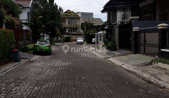 Rumah 2 Lt di komplek Villa Permata Gading 2