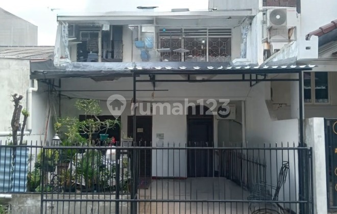 Rumah Standart 2 Lantai Masih Layak Huni ,Nego di Kelapa Molek