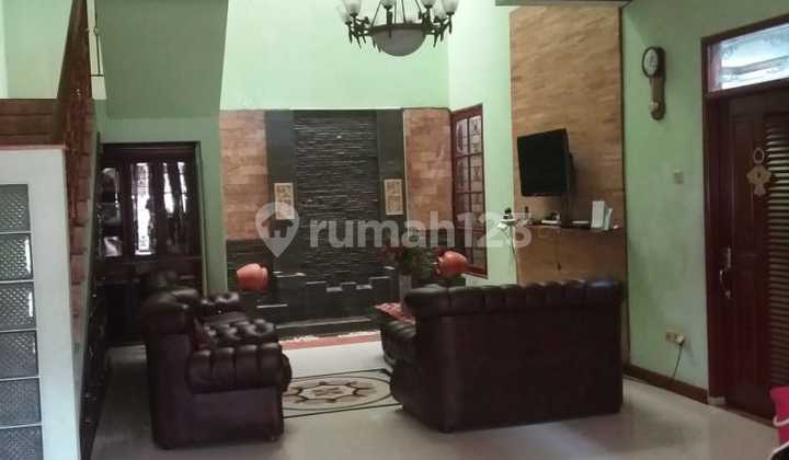 A ready-to-occupy 2-story house, good location near LRT and Mall in Gading.