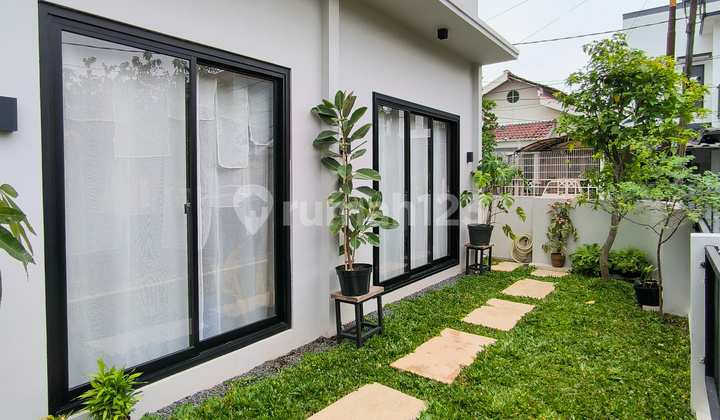 House in Kucica Bintaro, move-in ready and modern in Sector 9 Bintaro.