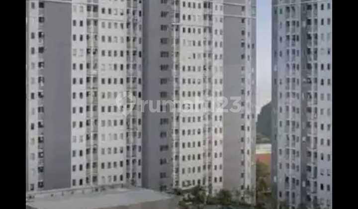 Affordable 1 BR apartment, Ready to Occupancy in Tower Emerald Bintaro