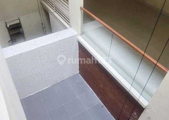 Rumah di Kebayoran Village Bintaro, Siap Huni di Sektor 7 Bintaro 2