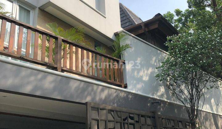 Rumah Mewah Lokasi strategis di Pondok Indah, Jaksel 1