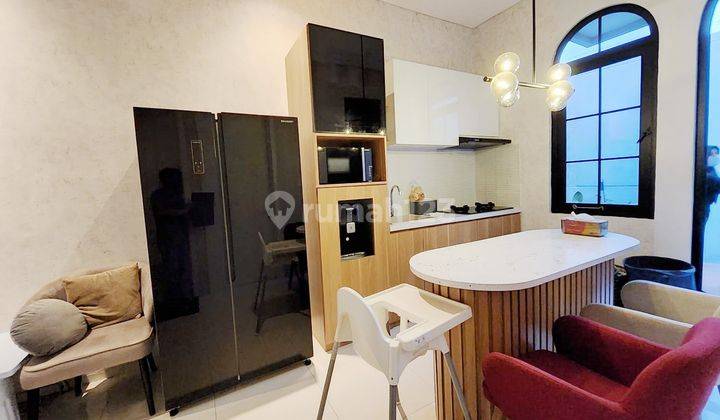 Rumah di Discovery Altezza Bintaro, modern dan siap huni di Sektor 9 2