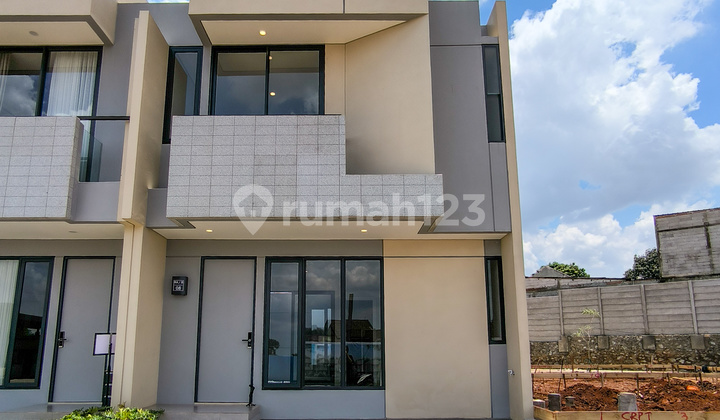 Brand New House in Discovery Riviera Type Aira for only around 1 Billion